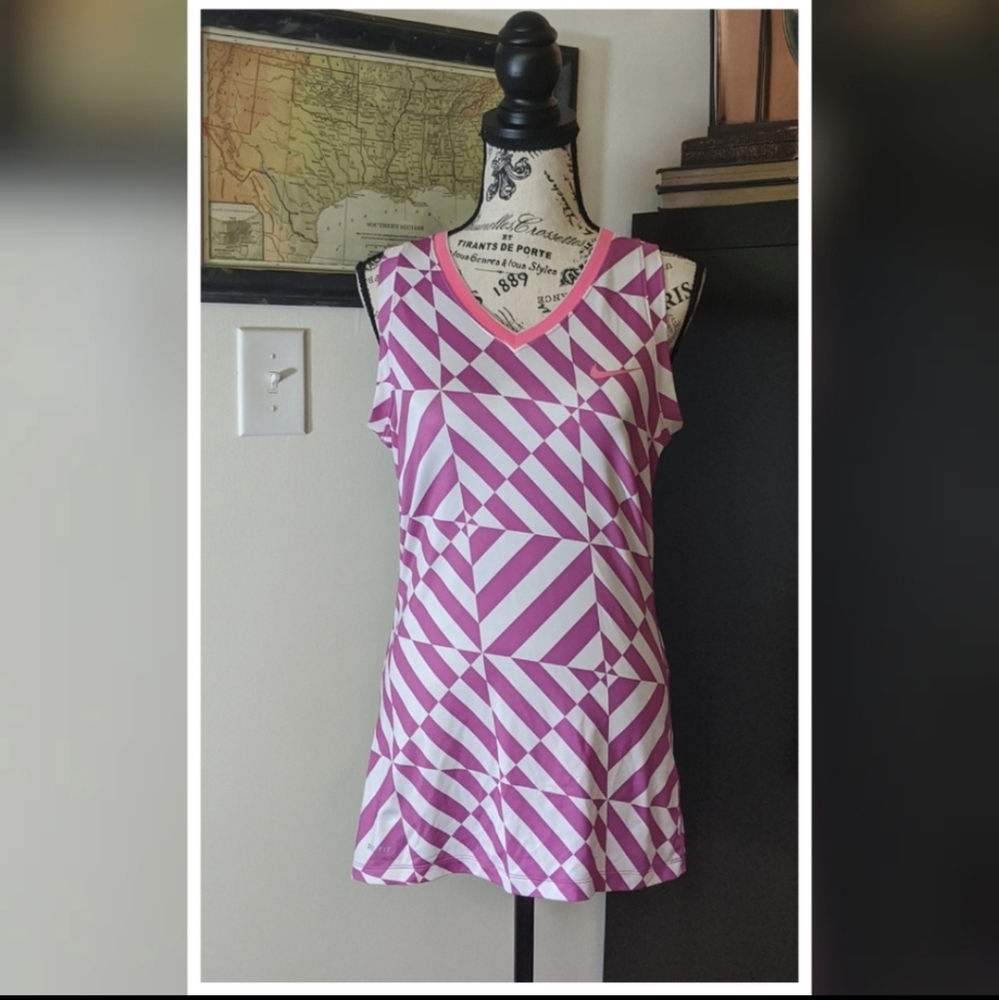Nike Pro Dri-Fit Pink and White Graphic Tank, Size Medium